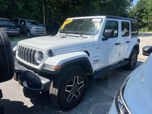 2024 Jeep Wrangler 4-Door Sahara