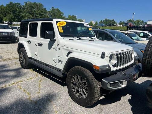 2024 Jeep Wrangler 4-Door Sahara