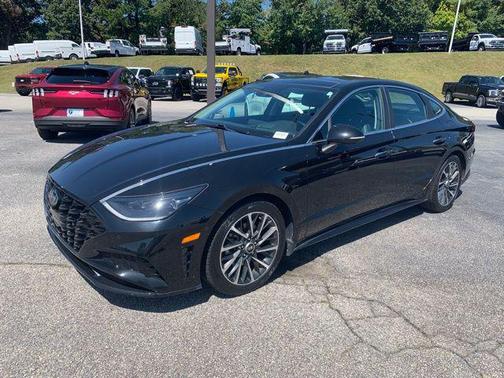 2022 Hyundai SONATA Limited