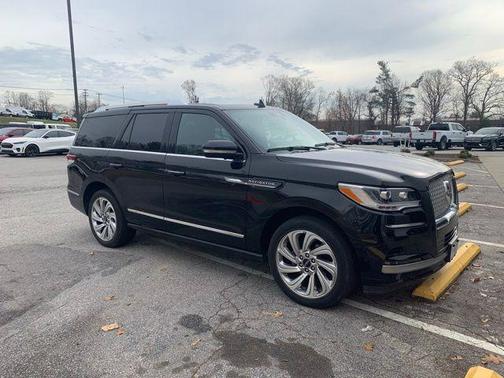 2024 Lincoln Navigator Premiere