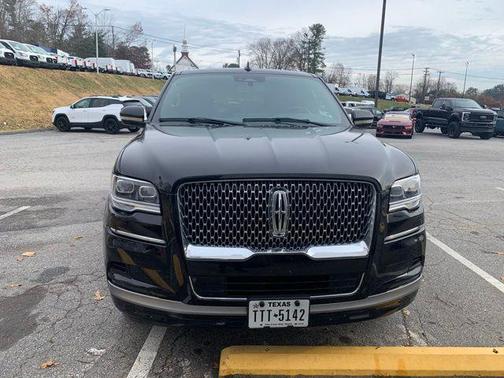 2024 Lincoln Navigator Premiere