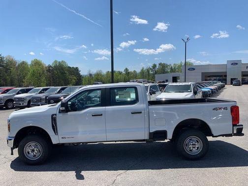 OXFORD WHITE 2026 Ford F-350 XL