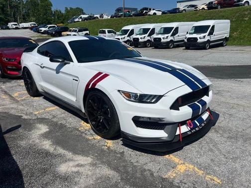 2017 Ford Shelby GT350 Base