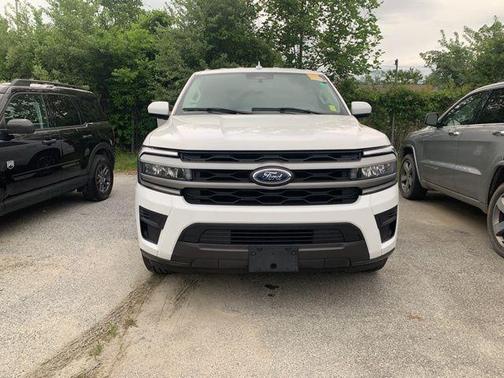 OXFORD WHITE 2024 Ford Expedition XLT