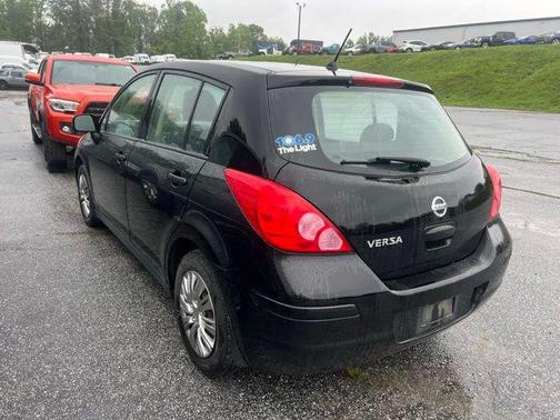 2009 Nissan Versa 1.8 S