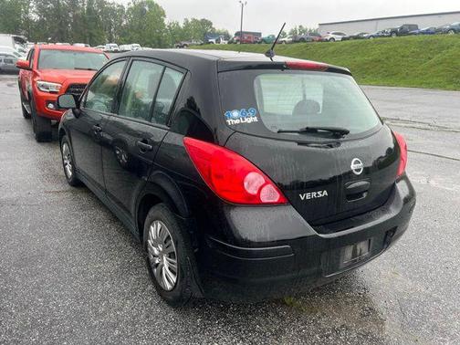 2009 Nissan Versa 1.8 S