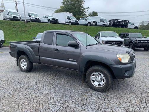 2014 Toyota Tacoma Base