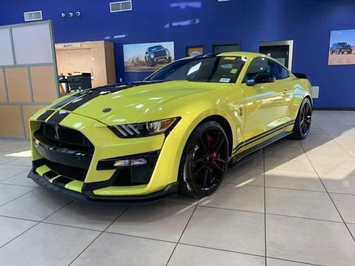 GRABBER YELLOW 2021 Ford Shelby GT500 Base