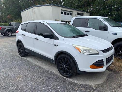 2016 Ford Escape S