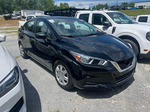 2020 Nissan Versa 1.6 S