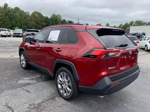 2023 Toyota RAV4 XLE Premium