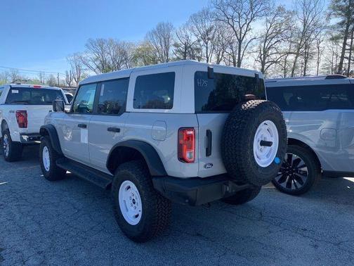 Avalanche 2026 Ford Bronco Heritage Edition