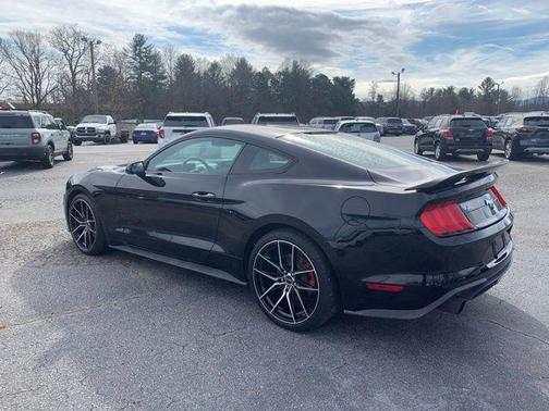 2018 Ford Mustang EcoBoost