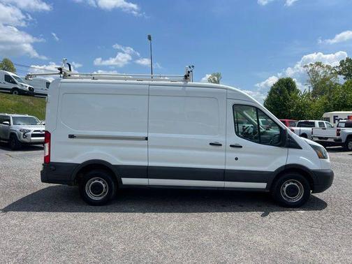 2017 Ford Transit-250 Base