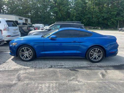 2017 Ford Mustang EcoBoost Premium