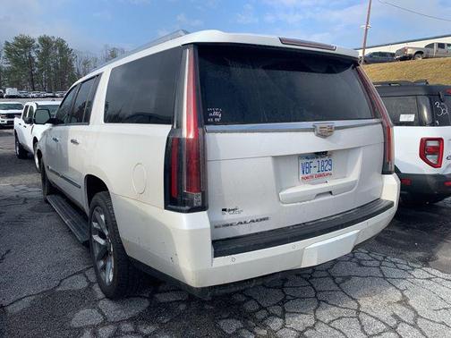 2017 Cadillac Escalade ESV Premium Luxury