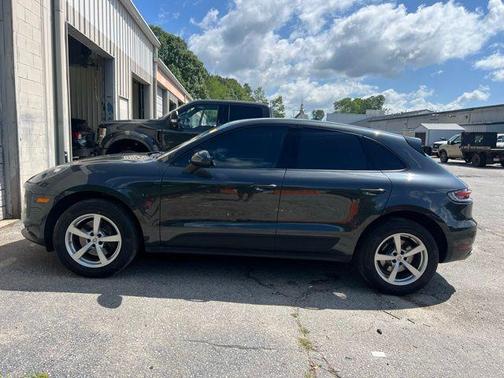 2019 Porsche Macan Base
