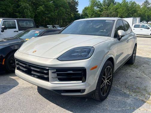 2024 Porsche Cayenne Base