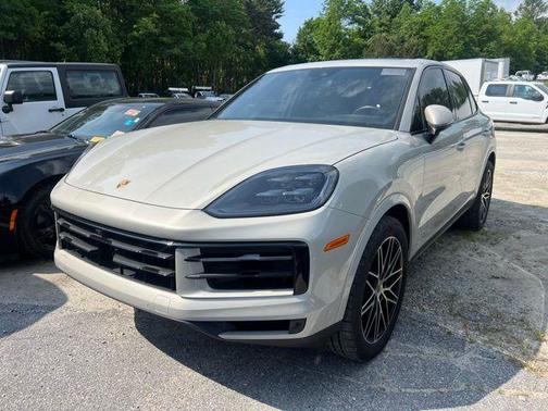 2024 Porsche Cayenne Base