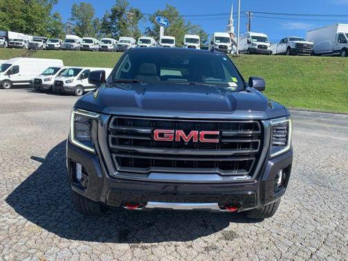 2024 GMC Yukon XL 4WD AT4