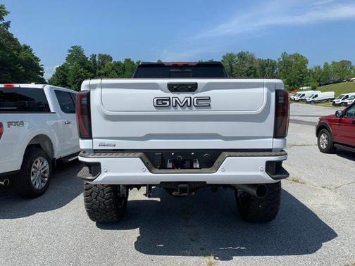 Summit White 2026 GMC Sierra 2500 AT4