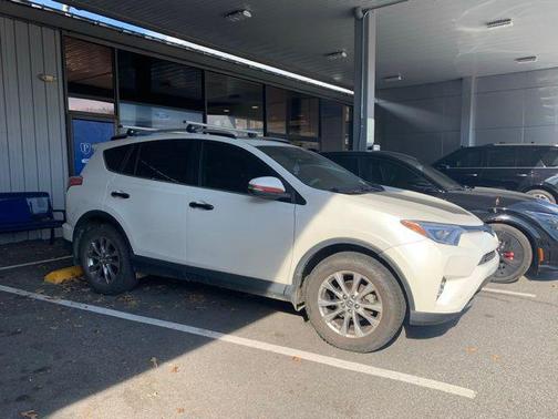 2016 Toyota RAV4 Hybrid Limited