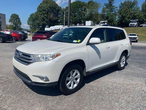 2013 Toyota Highlander SE