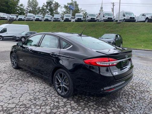 2018 Ford Fusion Hybrid SE