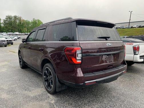 JEWEL RED MET TINTED CC 2023 Ford Expedition Limited