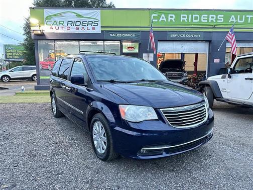 2015 Chrysler Town & Country Touring