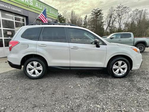 2015 Subaru Forester 2.5i