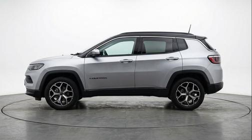 Silver Zynith Metallic Clearcoat 2025 Jeep Compass Limited