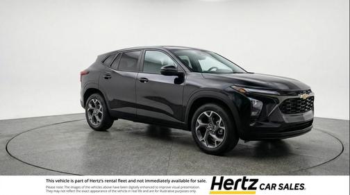 Mosaic Black Metallic 2025 Chevrolet Trax LT