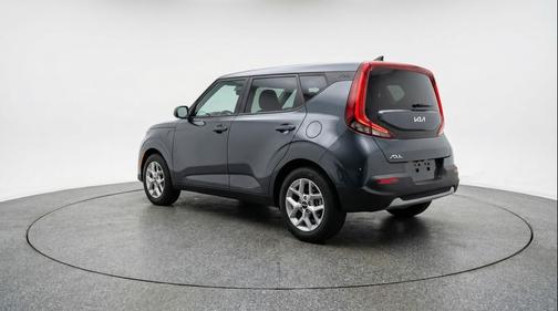 Gravity Gray 2025 Kia Soul LX