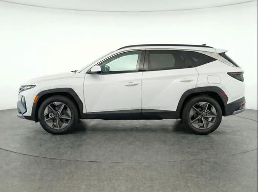 Serenity White Pearl 2025 Hyundai TUCSON SEL