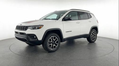 Bright White Clearcoat 2025 Jeep Compass Trailhawk
