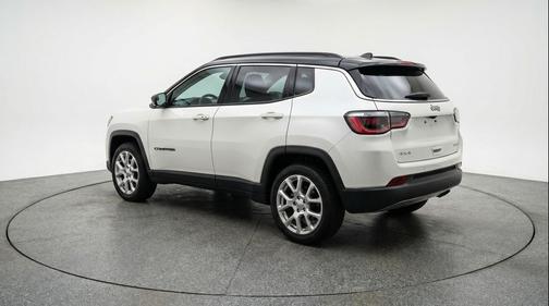 Bright White Clearcoat 2025 Jeep Compass Limited