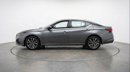 Gun Metallic 2025 Nissan Altima SV FWD