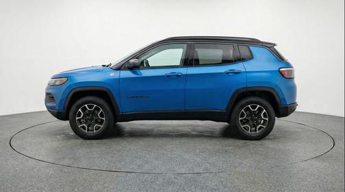 Hydro Blue Pearlcoat 2025 Jeep Compass Trailhawk