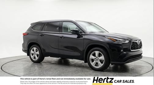 Midnight Black Metallic 2025 Toyota Highlander LE