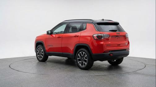 Red Hot Pearlcoat 2025 Jeep Compass Trailhawk
