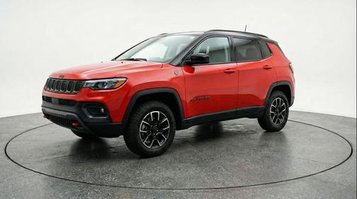 Red Hot Pearlcoat 2025 Jeep Compass Trailhawk