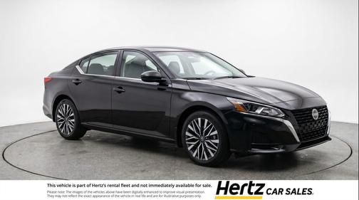 Super Black 2025 Nissan Altima SV FWD