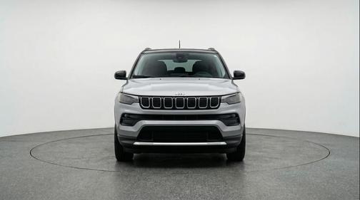 Silver Zynith Metallic Clearcoat 2025 Jeep Compass Limited