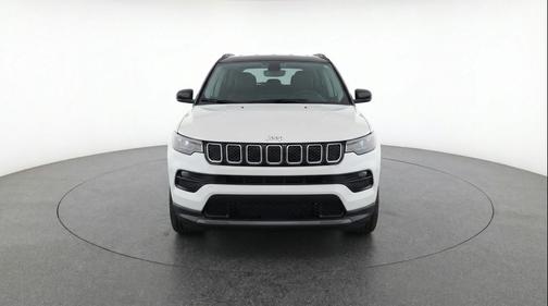 Bright White Clearcoat 2025 Jeep Compass Limited