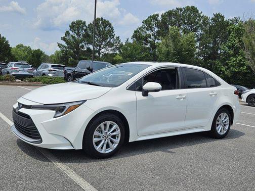 2023 Toyota Corolla Hybrid XLE