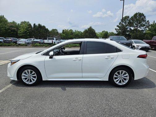 2023 Toyota Corolla Hybrid XLE