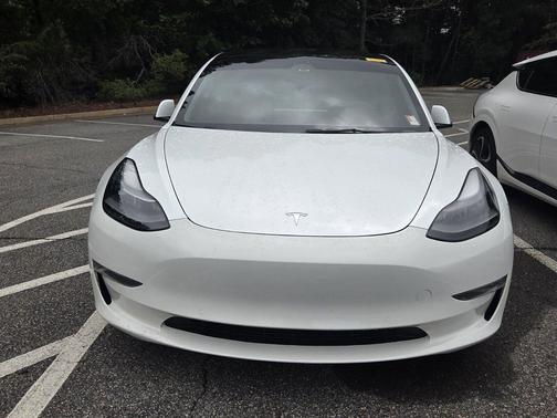 Pearl White Multi-Coat 2022 Tesla Model 3 Long Range