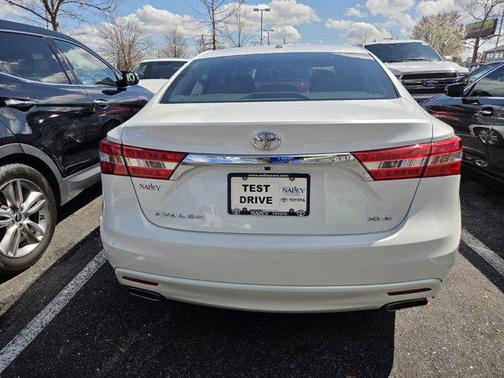 2015 Toyota Avalon Limited