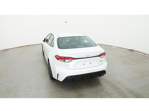 Wind Chill Pearl 2026 Toyota Corolla SE